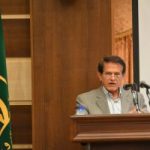 رفتن نسیم صادقی از توسعه نیشکر قطعی شد…کدام گزینه جانشین ایشان می شود؟گزینه ی صرفا سیاسی ناآشنا با نیشکر؟یا گزینه ای از بدنه ی نیشکر و آشنا با مشکلات آن؟