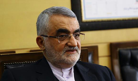 بروجردی:آمریکایی ها باید ادب سیاسی را در توافق نامه های بین المللی یاد بگیرند