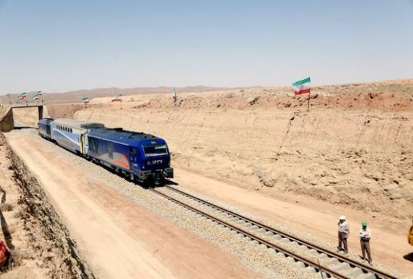 در راستای پیشنهاد وزیر راه صورت گرفت؛ موافقت دولت با امضای موافقت‌نامه ریلی با افغانستان