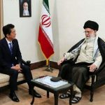 رهبرانقلاب اسلامی در دیدار با نخست‌وزیر ژاپن: ترامپ را شایسته مبادله پیام نمی‌دانم با آمریکا مذاکره نخواهیم کرد