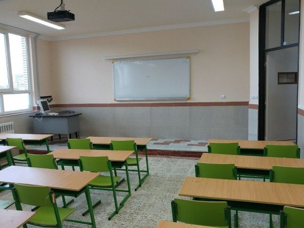 مدیر کل آموزش و پرورش استان مطرح کرد:کمبود نیروی انسانی و فضای آموزشی در آموزش و پرورش خوزستان