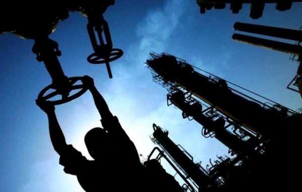 کاهش قیمت نفت جهانی