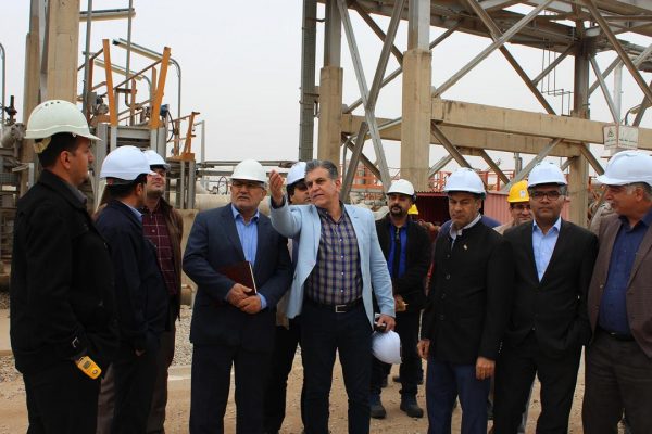 بازدید جهانگیرپورهنگ ازتاسیسات نفتی منطقه دارخوین