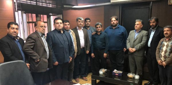 ملاقات اعضا مطالبه گران میدان میوه و تره بار با مدیرعامل سازمان میادین شهرداری اهواز