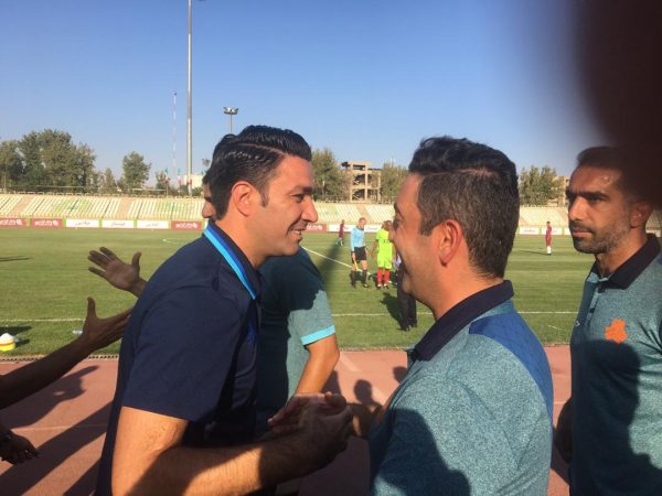جواد نکونام :برای شروع لیگ آمادگی کامل داریم/همه باید برای فولاد فداکاری کنند