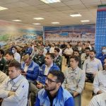 وزیر کار: دولت با تمام توان پیگیر رفع مشکلات است