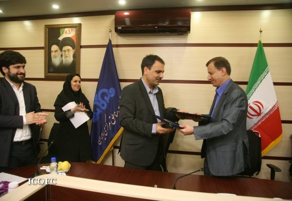 مراسم امضاء تفاهمنامه شرکت نفت مناطق مرکزی ایران با شرکت نفت و گاز پرشیا
