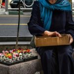 مهارت‌زدایی از بازار کار زنان ایرانی/ چرا ۲ میلیون زن در حاشیه‌های پرخطرِ اقتصاد، نان درمی‌آورند؟!